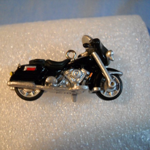 1999 Hallmark Mini Ornament Harley-Davidson - 1998 Electra-Glide Motorcycle #1 - Picture 5 of 6